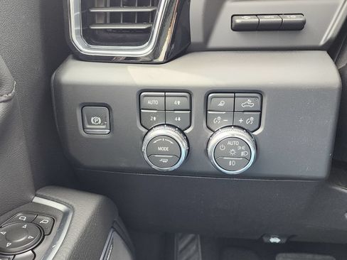 New 2026 GMC Sierra 2500 Denali w/ Denali Reserve Package AWD/4WD image 56