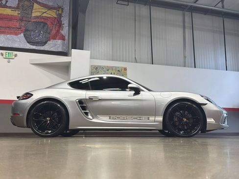 Used 2024 Porsche 718 Cayman RWD image 94