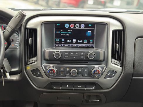 Used 2018 Chevrolet Silverado 1500 LT w/ All Star Edition AWD/4WD image 16