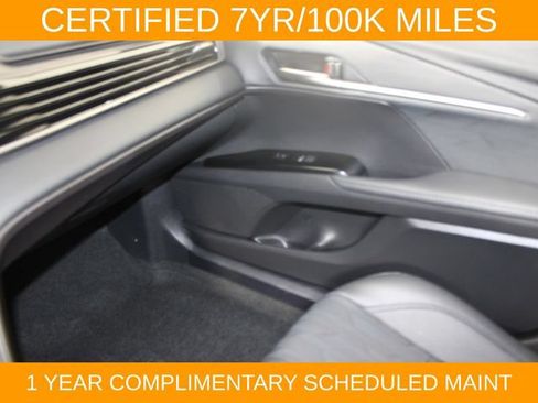 Used 2025 Toyota Camry XSE FWD image 14