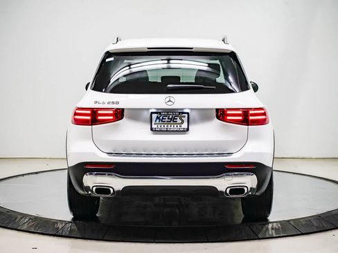Certified 2026 Mercedes-Benz GLB 250 image 3