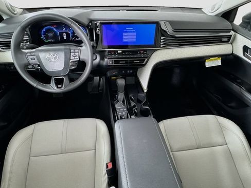 Used 2026 Toyota Camry XLE w/ Premium Package AWD/4WD image 24