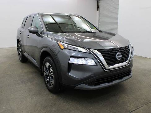 Certified 2022 Nissan Rogue SV FWD image 6