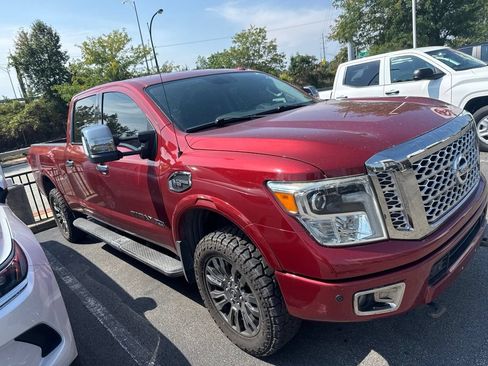 Used 2017 Nissan Titan XD AWD/4WD image 3
