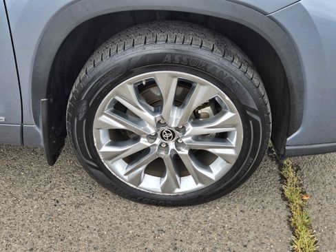 Used 2021 Toyota Highlander Limited AWD/4WD image 10