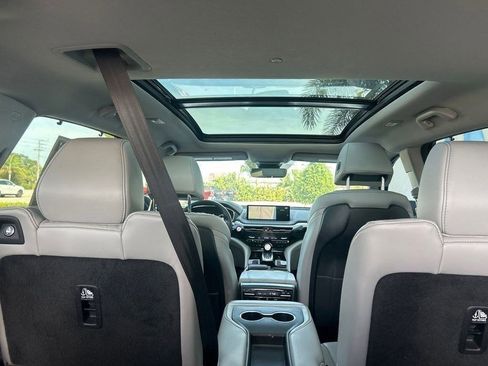 Used 2023 Acura MDX FWD w/ Technology Package image 11