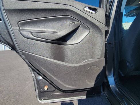 Used 2019 Ford Escape SE AWD/4WD image 24