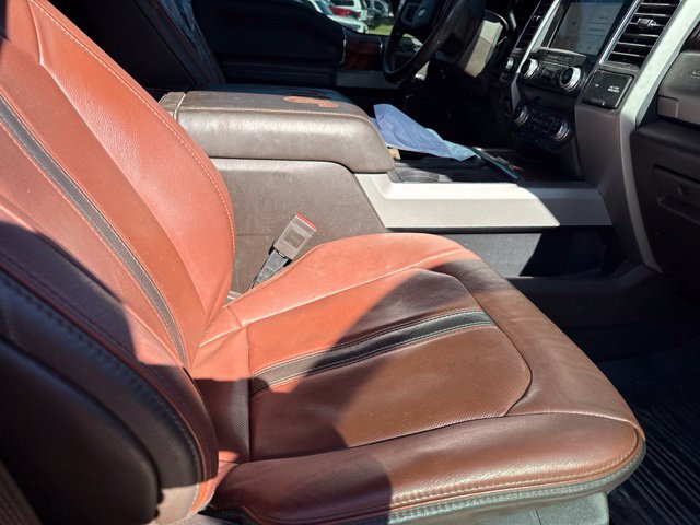 Used 2019 Ford F250 King Ranch w/ King Ranch Ultimate Package AWD/4WD image 2