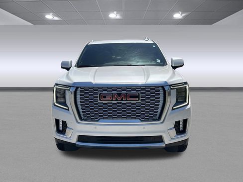 Used 2022 GMC Yukon Denali AWD/4WD image 8
