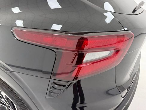 Used 2025 Chevrolet Trax RS w/ Driver Confidence Package image 13