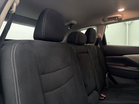 Used 2017 Nissan Murano S image 28