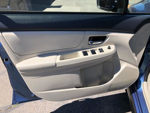 Used 2014 Subaru Crosstrek 2.0i Limited AWD/4WD image 10