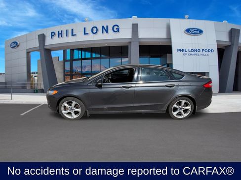 Used 2016 Ford Fusion SE w/ Equipment Group 201A FWD image 2