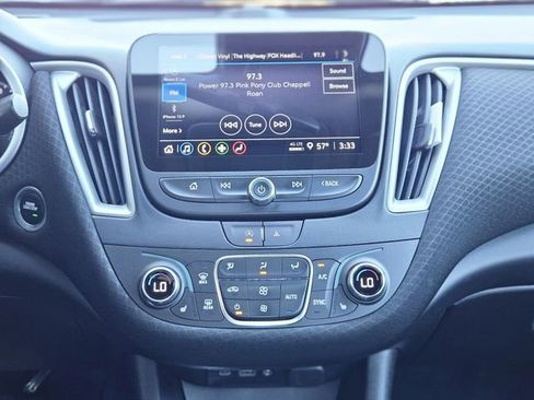 Used 2023 Chevrolet Malibu LT FWD image 22