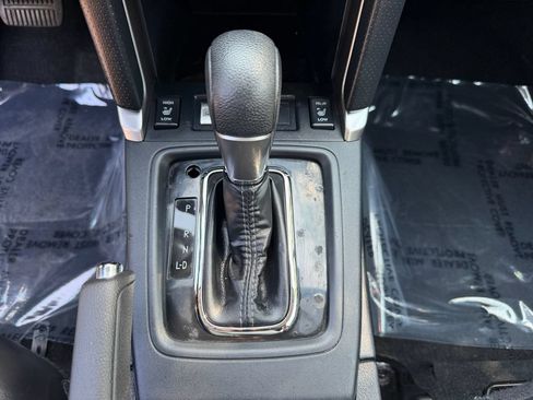 Used 2018 Subaru Forester 2.5i Touring AWD/4WD image 26