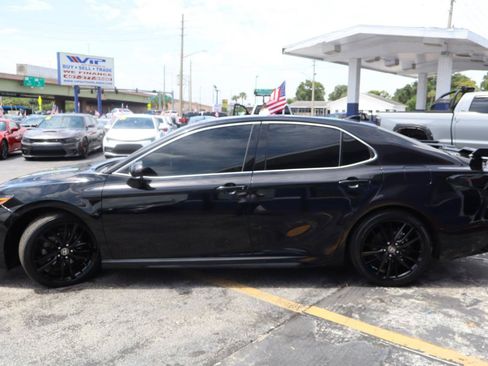 Used 2021 Toyota Camry XSE FWD image 7