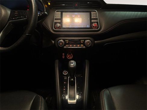 Used 2020 Nissan Kicks SR w/ SR Premium Package image 11