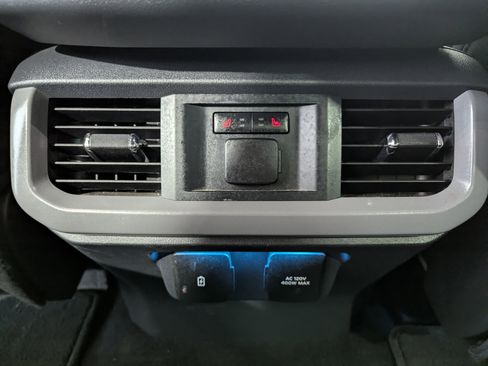 Used 2024 Ford F150 Lariat w/ Equipment Group 502A High image 16