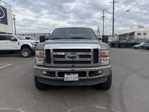Used 2010 Ford F250 XLT image 7