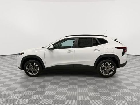 New 2026 Chevrolet Trax LT w/ Driver Confidence Package FWD image 6