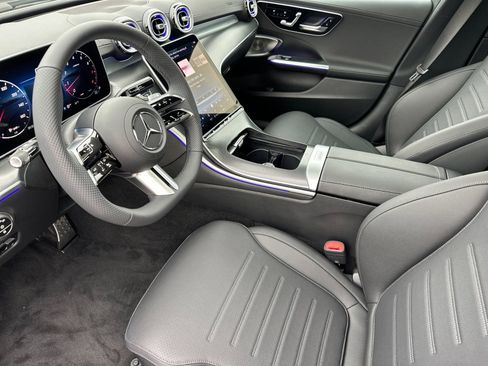 Used 2025 Mercedes-Benz C 300 4MATIC Sedan image 10