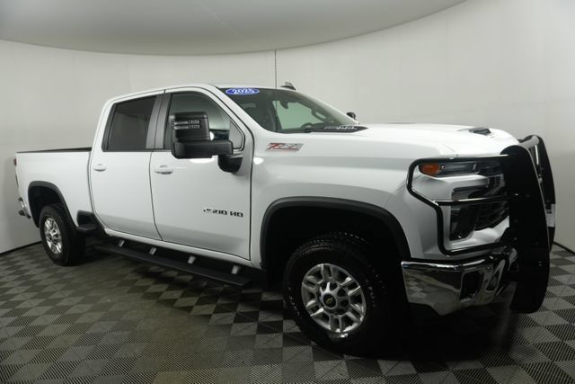 Used 2025 Chevrolet Silverado 2500 LT w/ All Star Edition AWD/4WD image 1