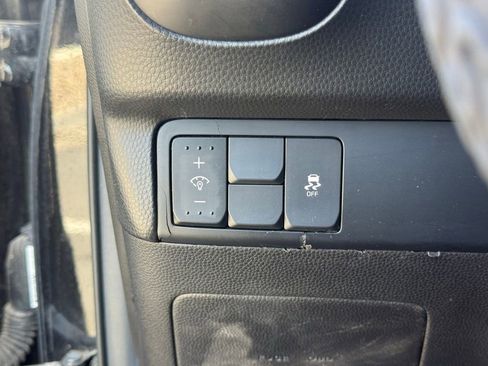 Used 2018 Kia Soul + image 16