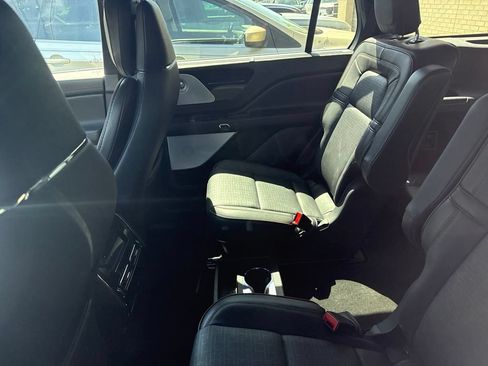 Used 2025 Lincoln Aviator Black Label AWD/4WD image 7
