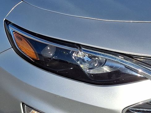 Used 2022 Chevrolet Malibu LT FWD image 28