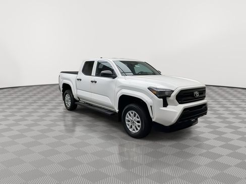 Used 2024 Toyota Tacoma SR RWD image 29