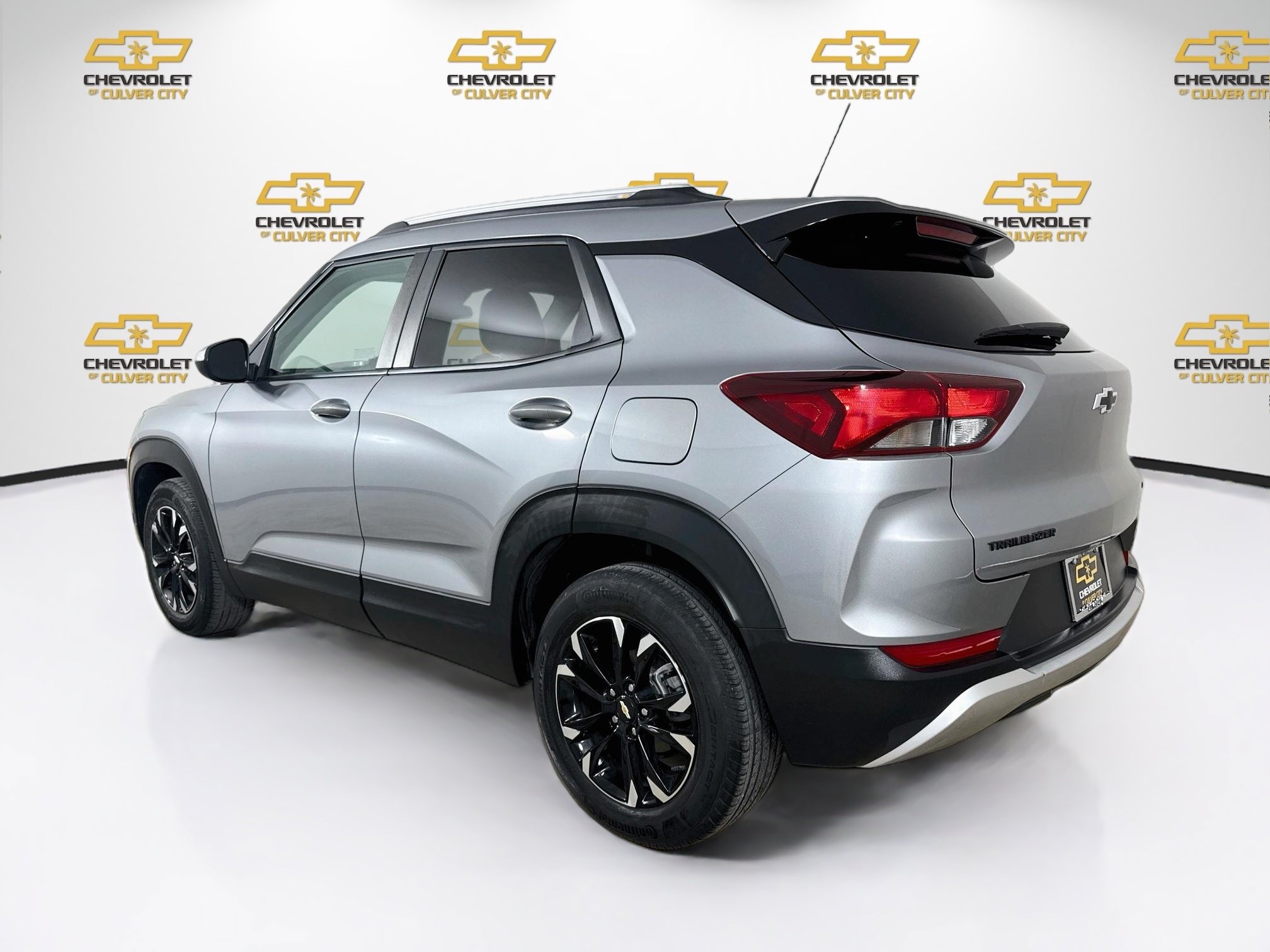 Used 2023 Chevrolet TrailBlazer LT FWD image 6