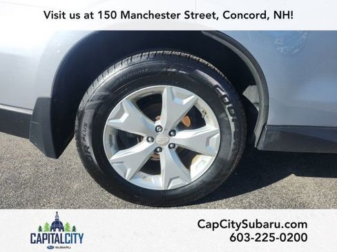 Used 2015 Subaru Forester 2.5i Limited AWD/4WD image 7
