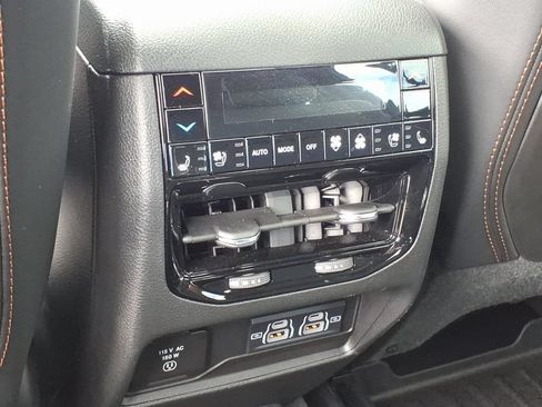 Used 2024 Jeep Grand Cherokee L Summit AWD/4WD image 17