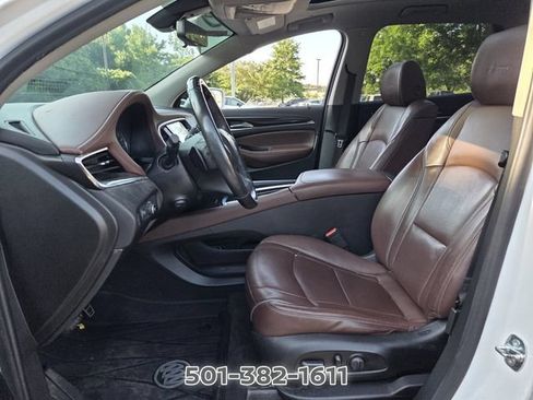 Used 2019 Buick Enclave Avenir w/ Avenir Technology Package FWD image 9