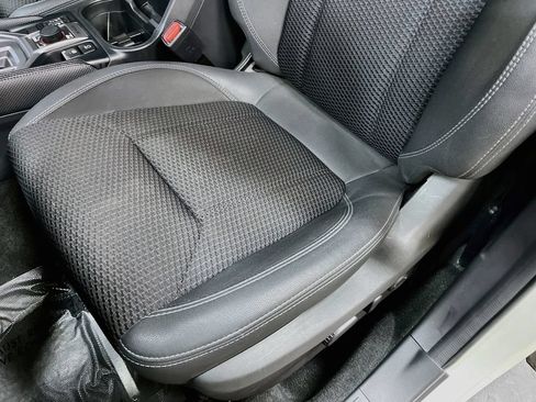 Used 2024 Subaru Forester Premium AWD/4WD image 19