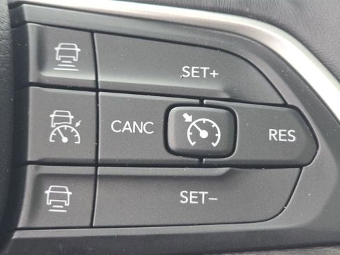 Used 2021 Jeep Grand Cherokee L Limited image 35