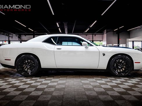 Used 2023 Dodge Challenger SRT Hellcat RWD image 28