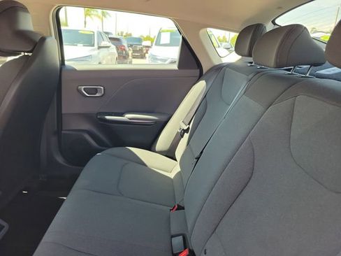 Used 2025 Kia K4 FWD image 9