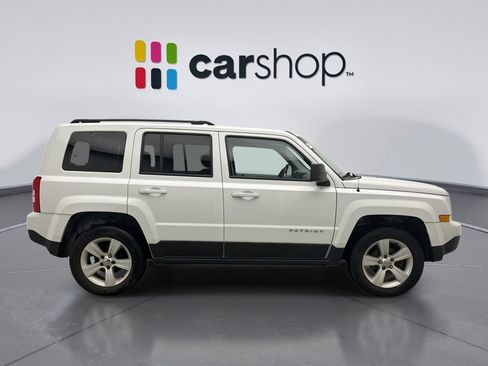 Used 2017 Jeep Patriot Latitude image 3