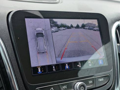 Used 2024 Chevrolet Equinox Premier AWD/4WD image 15