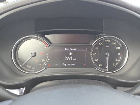 Used 2022 Cadillac XT4 Luxury w/ Cold Weather Package image 25