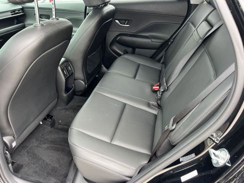 Used 2024 Hyundai Kona Limited FWD image 21
