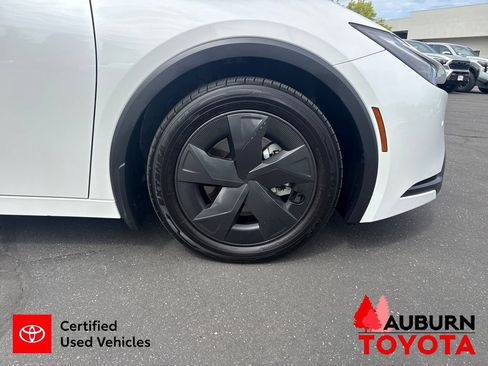 Certified 2026 Toyota Prius Plug-In Hybrid FWD image 26