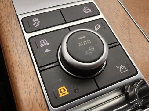 Used 2019 Land Rover Range Rover Long Wheelbase Autobiography image 20