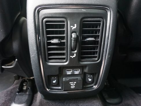 Used 2017 Jeep Grand Cherokee Limited w/ Trailer Tow Group IV AWD/4WD image 21