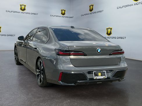 Used 2023 BMW 740i RWD image 7
