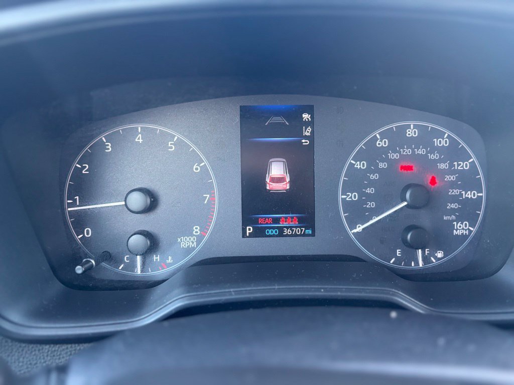 Used 2025 Toyota Corolla Cross LE FWD image 29