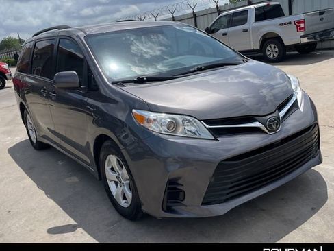 Used 2020 Toyota Sienna LE image 7