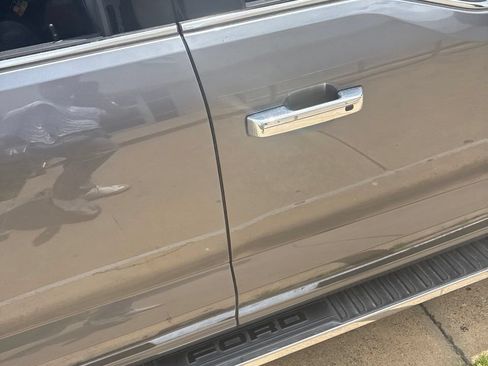 Used 2021 Ford F150 Lariat w/ Equipment Group 502A High AWD/4WD image 4