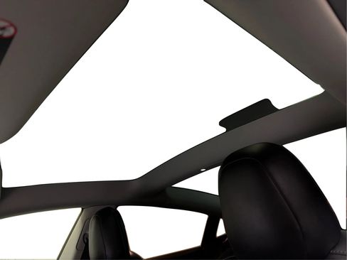 Used 2022 Tesla Model 3 image 18